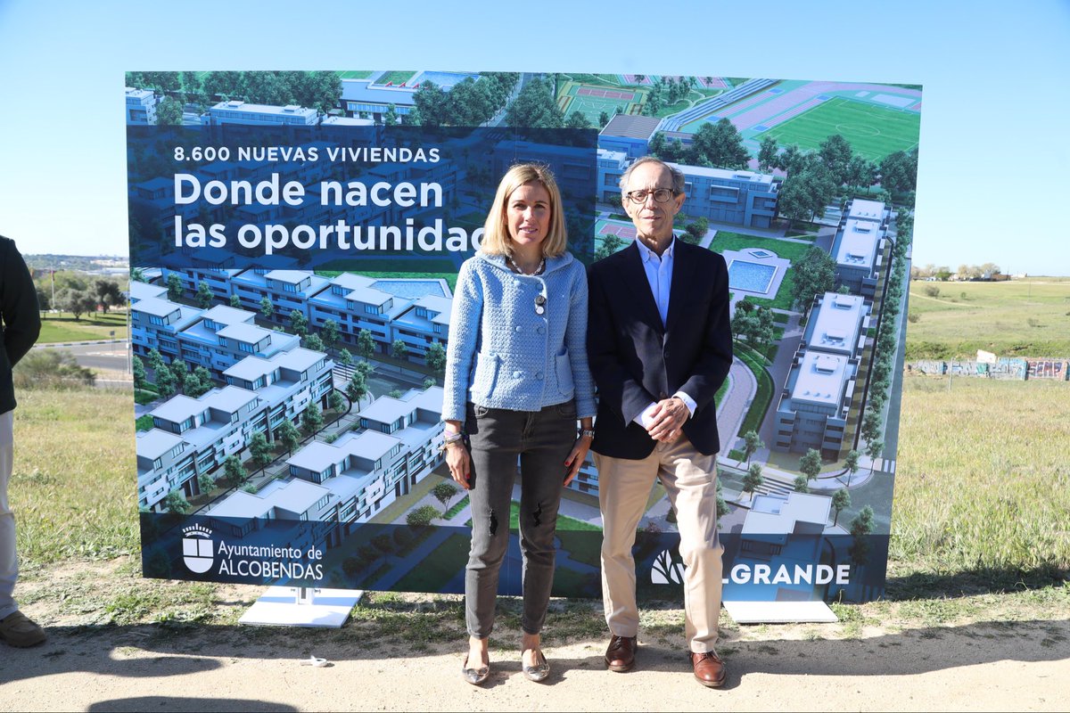 RocioGAlcantara's tweet photo. 🏘️ VALGRANDE, DONDE NACEN LAS OPORTUNIDADES

🔵 Las 8.600 viviendas de Valgrande empiezan a ser una realidad gracias al impulso del Gobierno del @PPAlcobendas . 

🚧 Comienza en vallado perimetral, el desbroce de malas hierbas y las labores previas a la gran obra civil. https://t.co/ZerYQWt1oI