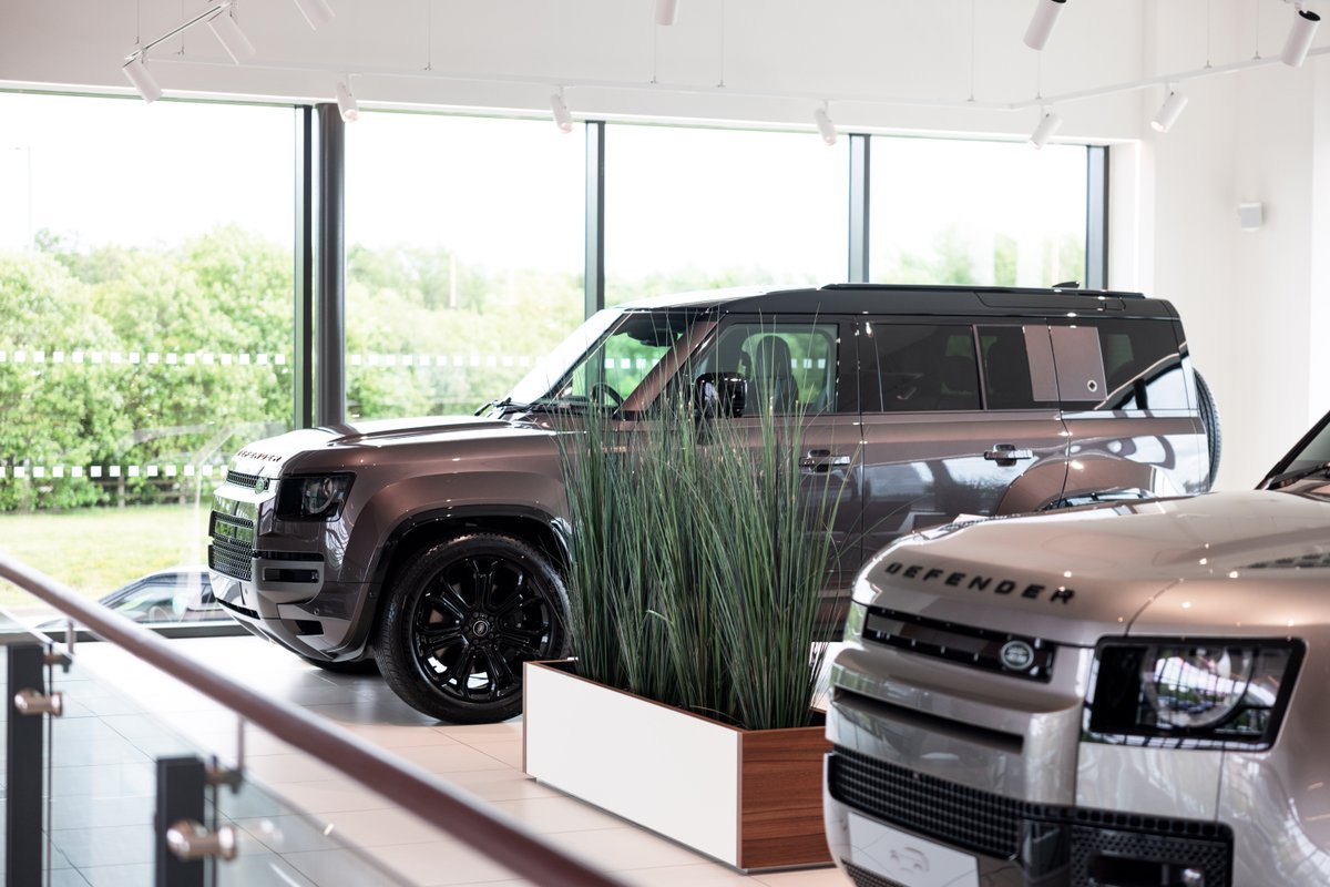 Pentland Land Rover tweet media