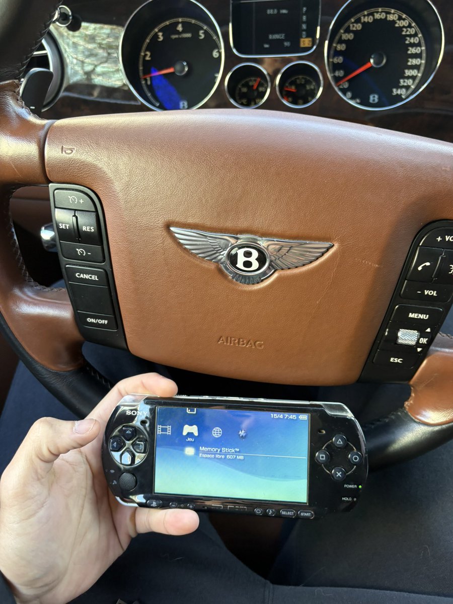 Zackk 🚗💨 tweet media