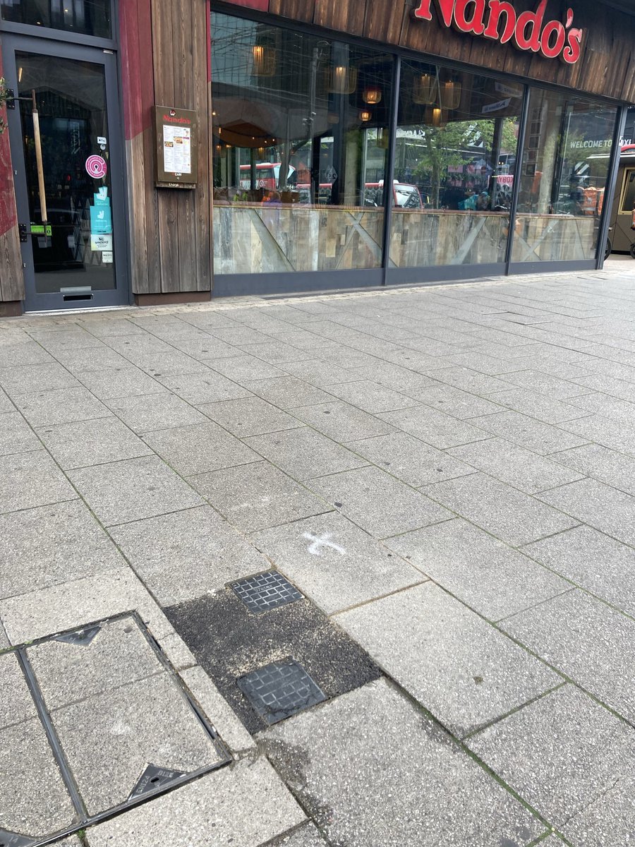 Matthew4Croydon's tweet image. Broken/uneven paving fixed 👷 🪏 🔨George Street, Fairfield ward.

Reported, marked and fixed in less than 24 hrs.

Labour🥀 couldn’t even cut the grass! 🌱 

Thank you @JasonForCroydon for restoring services and #pride to Croydon

Vote 🗳️ Conservative 🌳 on 7th May

Before/After