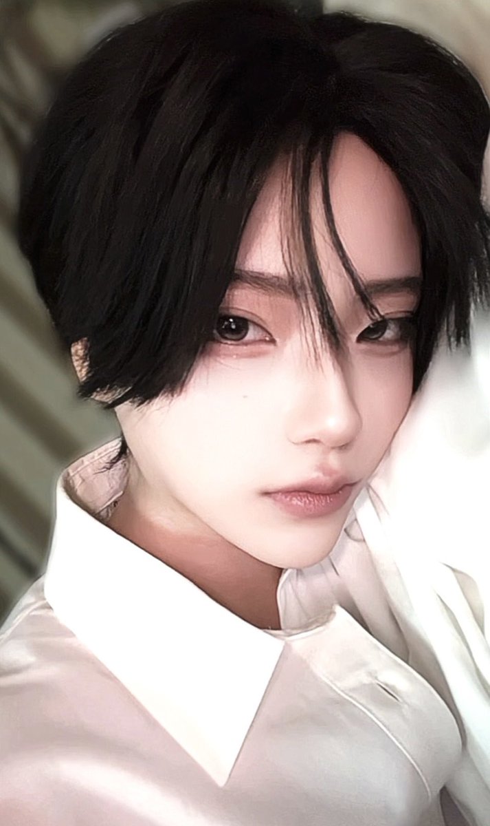 adel_stern_'s tweet photo. 🌟🆕.キャスト紹介.✨️🌟

キラ（@adel_taiken ）

《Birthday》7/14
《favorite》映画、神社巡り、旅行
《ひとこと》ひとこと　キラキラ王子になれるよう頑張ります.°˖✧

 #男装  #男装カフェ #大阪オタロード https://t.co/1GEuSPlGW8