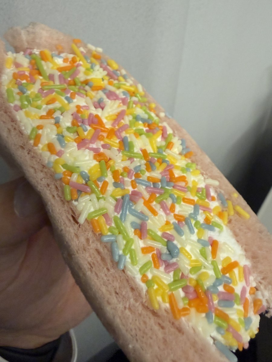 じんじん tweet media