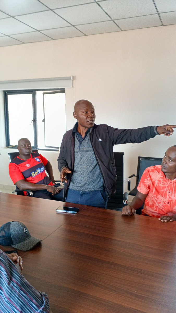 nairobi_rivers's tweet image. Yesterday, we met with NGAO &amp;amp; Kiambiu community leaders to align on a structured approach to sustained citizen engagement.
The discussions focused on immediate priorities while laying a foundation for long-term, inclusive planning along the river corridor.
#CommunityEngagement