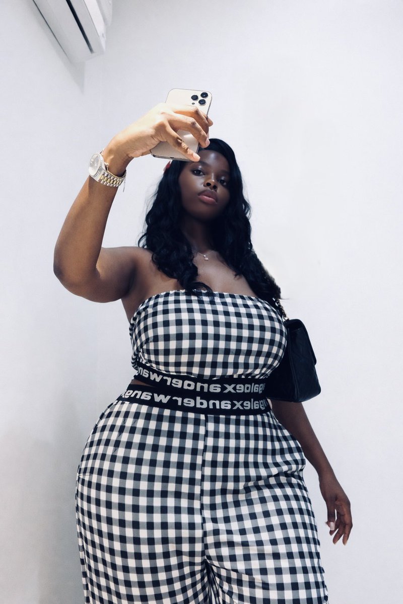 𝒰𝒢𝒪𝒩𝒲𝒜𝒩𝒴𝐼 👸 👑 tweet media