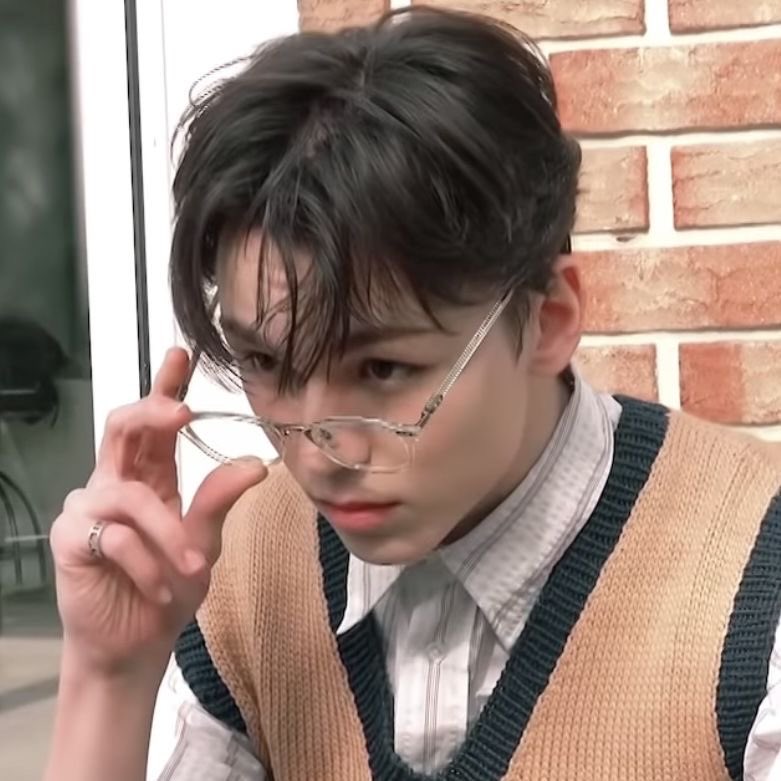 ji ୨ৎ tweet media