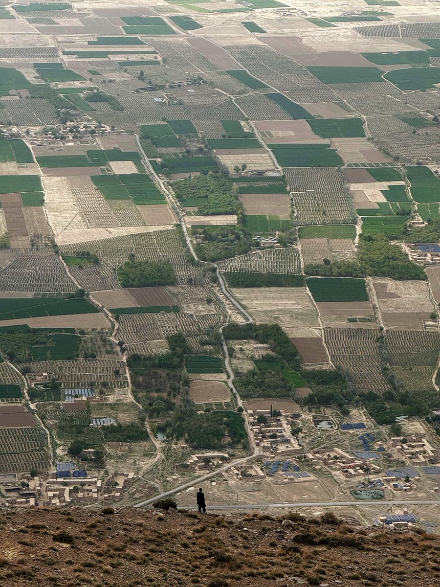 hanulbaloch88's tweet image. موسم بہار ایک طویل موسم سرما کے بعد فطرت کی مسکراہٹ ہے_🕊️

#Balochistan #Mountains