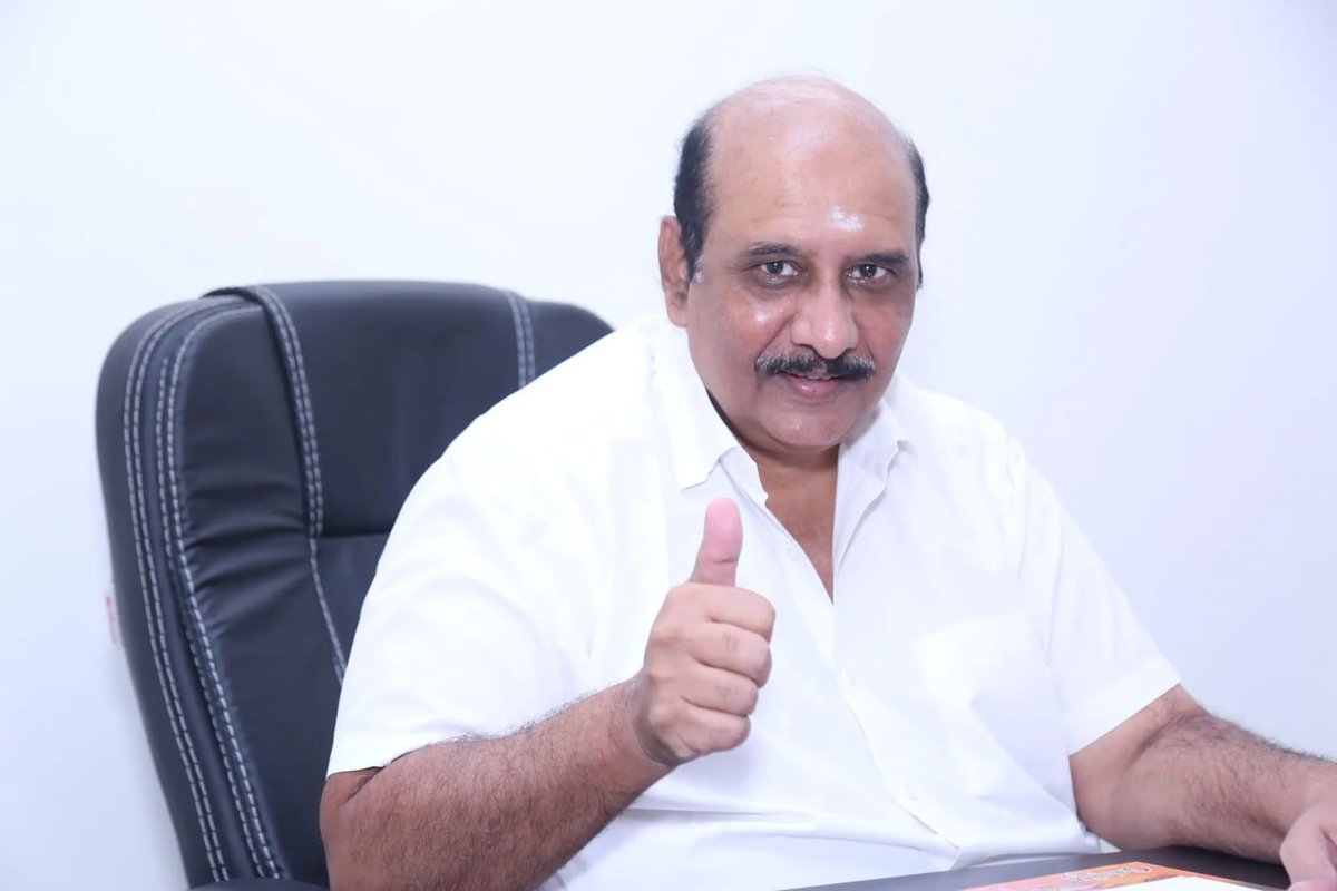 E P I C  tweet media