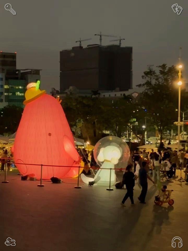 Birthday decorations are all set, the celebration is almost here!