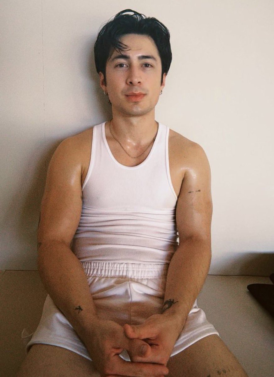 cal 💋🪩 tweet media