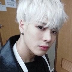 sweetcttn's tweet photo. jackson mad era https://t.co/InpvX8WagP