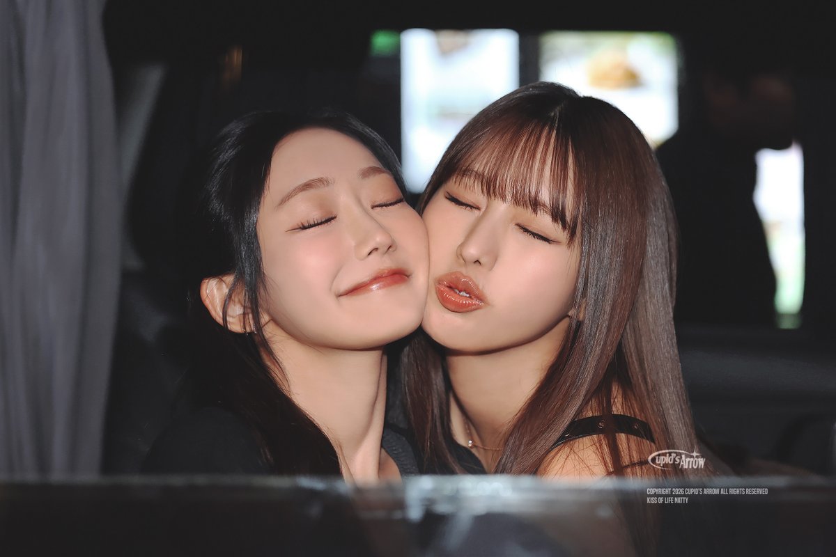 cupid's arrow tweet media