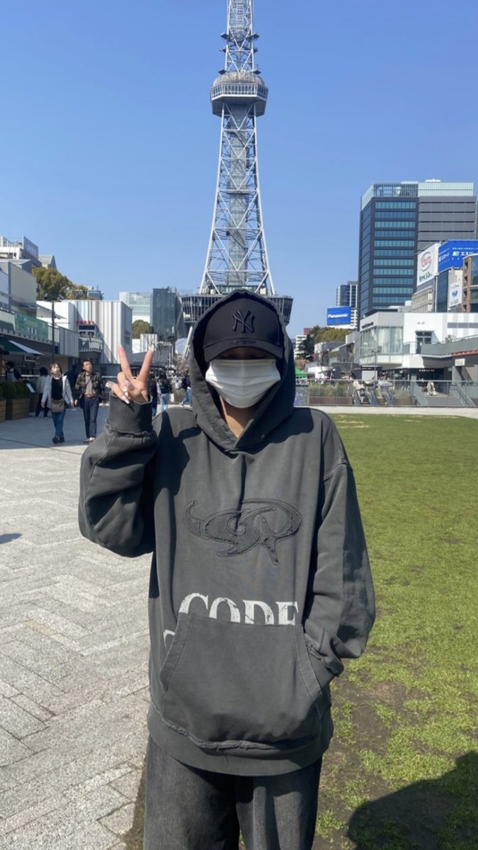 YesYesGirls's tweet image. 逆にここまで隠してもオーラあるの凄い