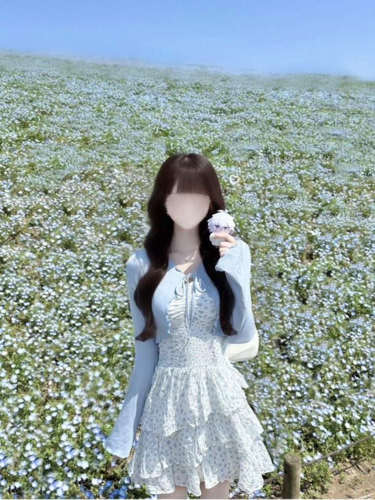 ku0x0mo's tweet photo. ご質問あったこちらのお洋服はOLIVE des OLIVEさんのフリルキャミワンピースとボレロのセットになります.ᐟ.ᐟ＞̳ ̫ ＜̳ᐡ🦋🩵🤍 https://t.co/IE5tBiwoh1