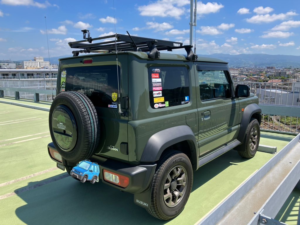 jo3dhl's tweet photo. モービル移動中に430メインをワッチしていたら、現地のローカル局同士がラグチューのためにサブにQSY。何となく追っかけてワッチを続けたら「前を走るジムニーにアンテナが立ってる」って言い始めてビックリ。
思わずブレイクインして「それ私です」と名乗り出ました😆
無線人生初めての経験でした🚙 https://t.co/QPuxLgtlQr