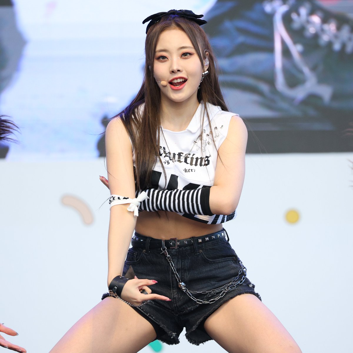 kpopdataz tweet media