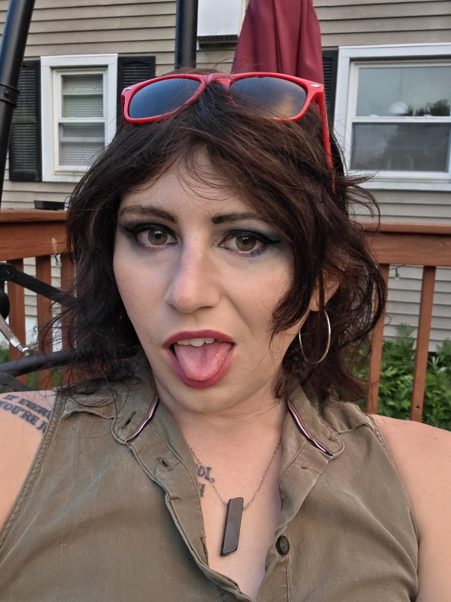 VictoriaMirth tweet picture