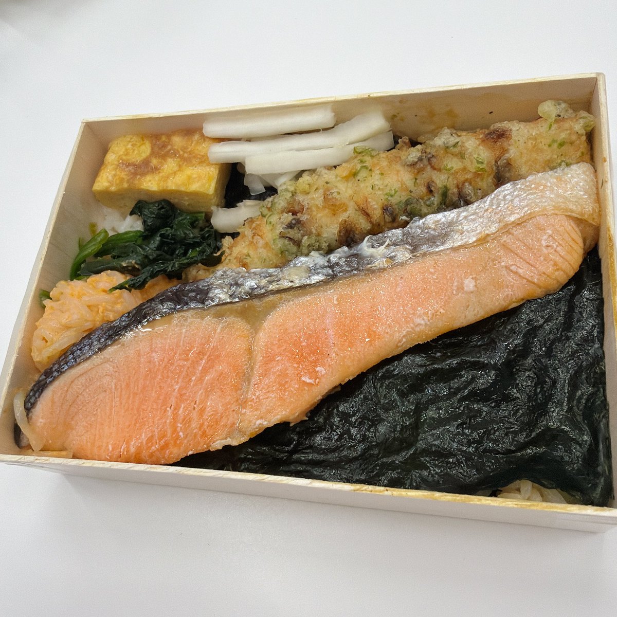 菅沼千紗 tweet media