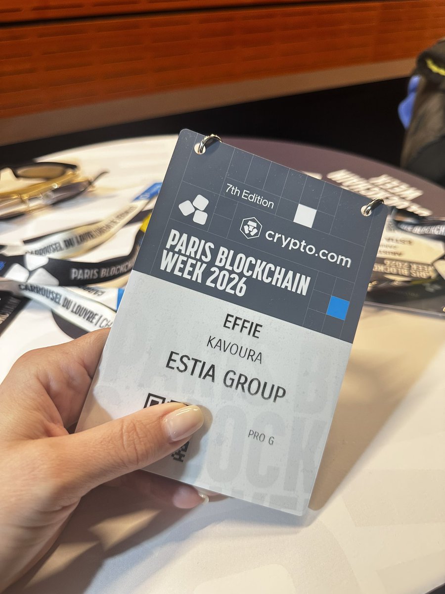 Effie Kavoura 🔶 tweet media