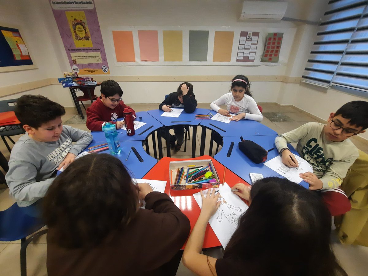 Dünyanın tüm çocukları aynı dilde gülümser! 

“Maarif’in Kalbinde Çocuk” etkinlikleri kapsamında, Seyhan BİLSEM olarak 23 Nisan’ın evrensel ruhunu keşfettik. 

#maarifinkalbindeçocuk
