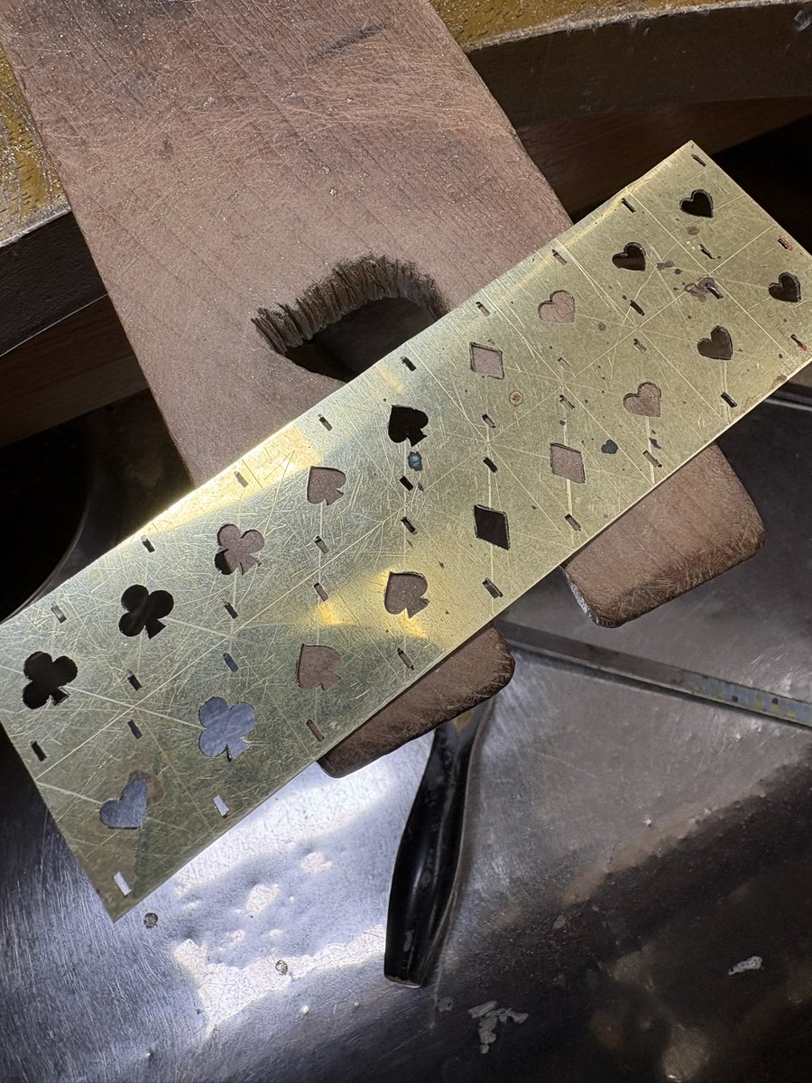 金属工房　たす tweet media