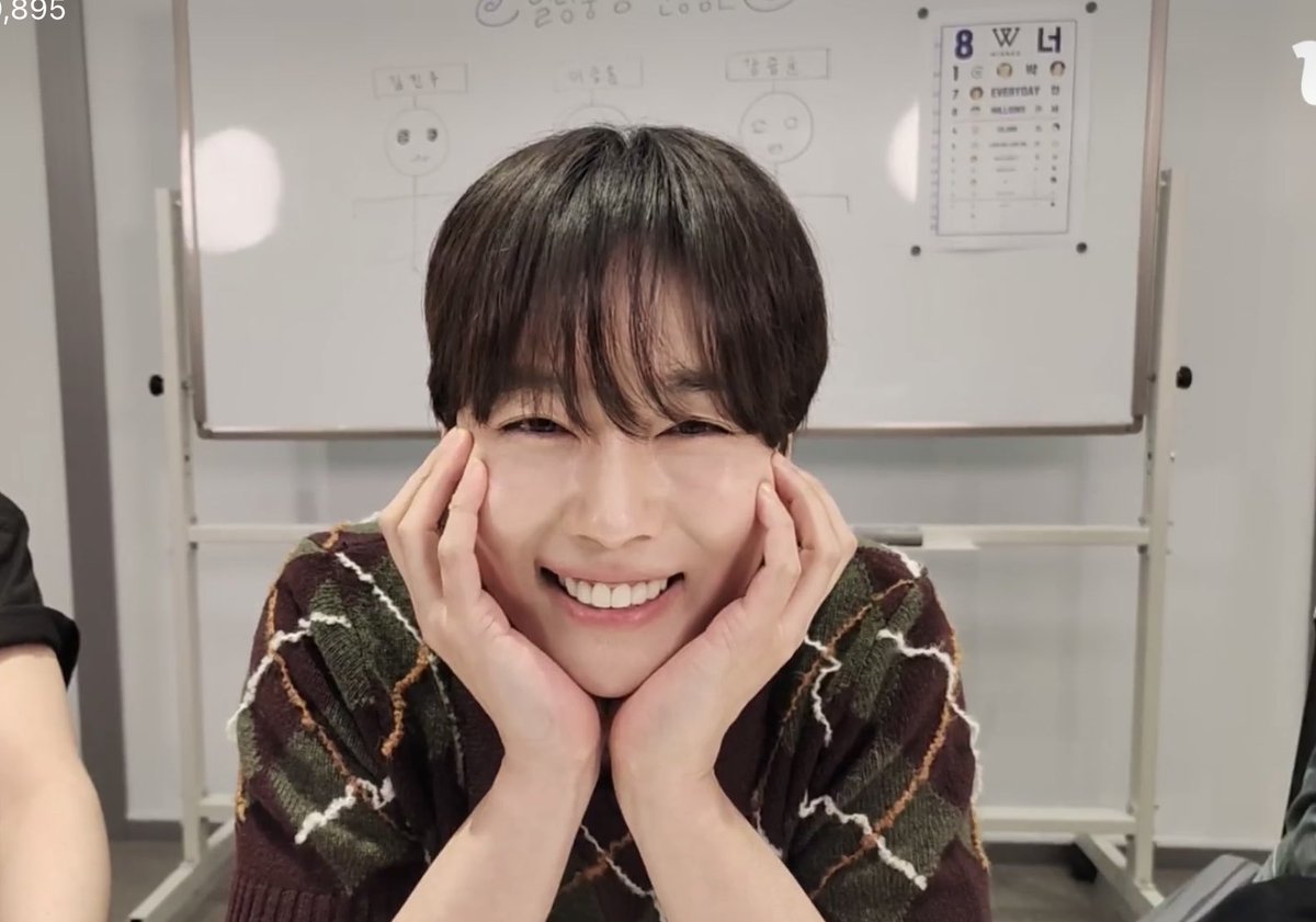 yumyu_mi's tweet photo. 오늘 세분 다 너무 존잘.. https://t.co/wlW4B77tGU