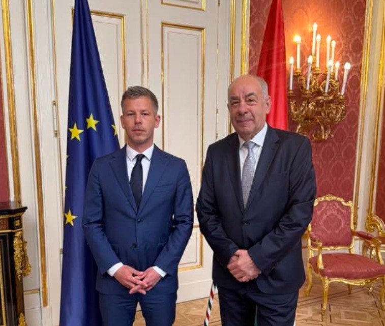 Ultimora.net - POLITICS tweet media