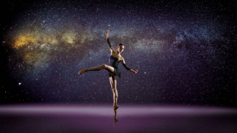 SandtonTourism's tweet image. Dance meets physics meets music - and it's back for one weekend only. 🌌  

Celestial Bodies by @JoburgBallet returns to the Keorapetse William Kgositsile Theatre, UJ Arts Centre.  
18 April | 2pm &amp;amp; 7pm 19 April | 2pm

tinyurl.com/mr5z3ym3
#JoburgBallet #WeekendPlans