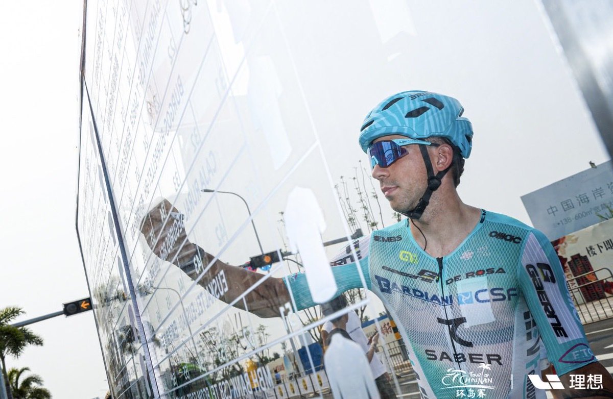 Bardiani_CSF's tweet image. Prima tappa del Tour of Hainan 🇨🇳: Enrico Zanoncello chiude 7° nella volata di Danzhou.

#italianteam🇮🇹 #tourofhainan🇨🇳🚴‍♂️