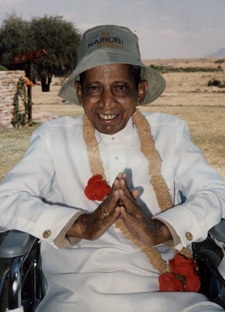 dadabhagwan's tweet image. Sahajik (Spontaneous and natural) speech means there is not an iota of ego in it. - Dada Bhagwan

Read more: dbf.adalaj.org/vzIsU3Kz

#religion #Quotes #SpiritualMorning #Spirituality #sunday #DadaBhagwan