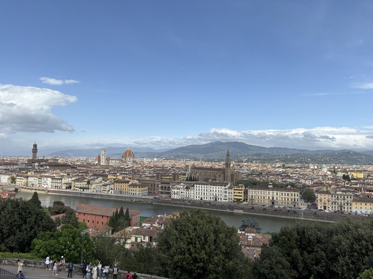 コスタス tweet media