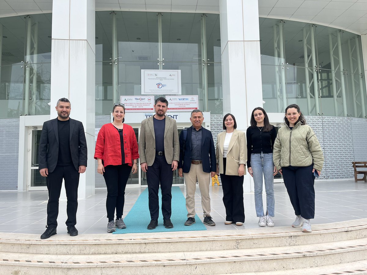 manisatto's tweet photo. Yaşar TTO’dan Manisa TTO’ya Ziyaret

14 Nisan 2026 Salı günü, Yaşar Üniversitesi Teknoloji Transfer Ofisi (Yaşar TTO) yetkilileri, Manisa Teknoloji Transfer Ofisi’ni (Manisa TTO) ziyaret etti.

Nazik ziyaretleri için Yaşar TTO ekibine teşekkür ederiz. https://t.co/VX8wDIhVLu