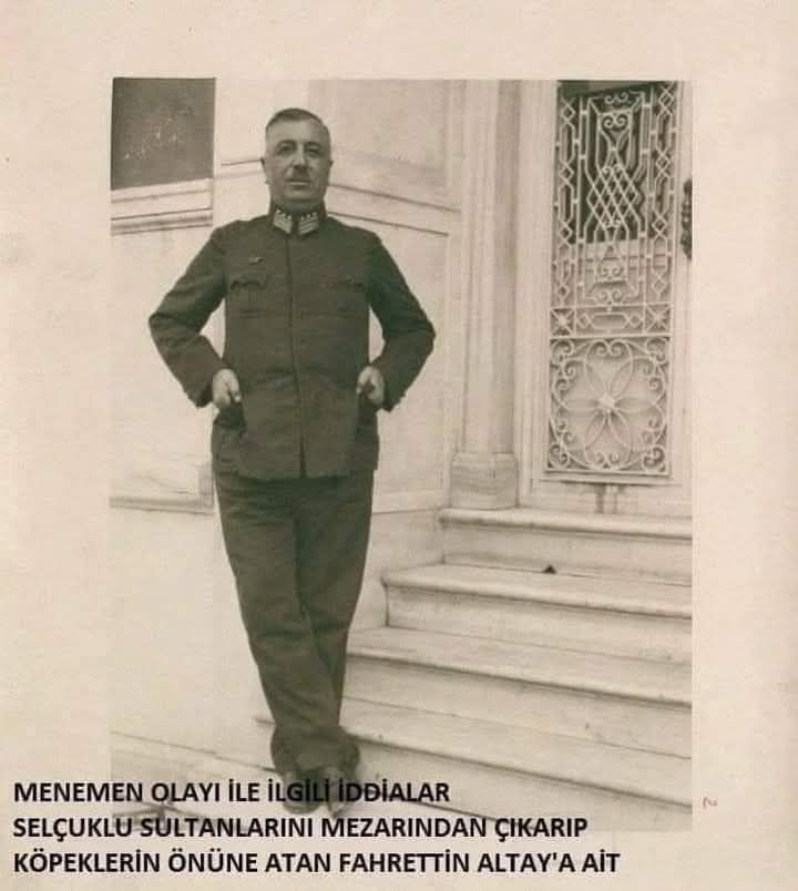 Ahmetku28034921's tweet photo. ATALARIMIZIN KEMİKLERİNİ DAHİ RAHAT BIRAKMADILAR.
Böyle bir azgınlık görülmedi.

(İbrahim Hakkı Konyalı/Nisan 1976-İstanbul)

Müzeler ve Kütüphaneler Umum Müdürü rahmetli hocam Ahmed Tevhid Beyefendiden dinlediğim tüyler ürperten yürekler parçalıyan bir davranışı burada sizlere aynen nakletmek istiyorum.

Bunu şu anda yaşlı birçok Konyalı zevat da biliyorlardır.

Onlardan da dinledim, sizler de hayatta olanlarından dinleyebilirsiniz.

O vakit Konya'da bulunan Fahrettin (Altay) Paşa'da bir antika iştihası uyanmış. O'na demişler ki:

"Selçuk hükümdarlarının parmaklarında yazılı hâtem (yüksük) bulunurmuş. Bunlar değerlendirilemeyecek kadar kıymetli olurmuş!"

Paşa emrindekileri türbeye göndermiş, onlar cenazeleri çuvallara koyarak sırtlamışlar ve çıkarmışlar.

Hâtem var mıydı, yok muydu! bilmiyoruz amma paşa bu fiil-i mekruhu işledikten sonra cenazeleri yerlerine götürüp koydurmamış. Dedebahçesinin arkasındaki Taçveziri Türbesi'nin içine attırıvermiş.

Üstadım bana bunu şöylece anlatmaya devam etti:

"- Paşa bunları çıkartmış hâtem aratmış, sonra bunları buraya attırmıştır. Naaşlar diri denecek kadar taze idi. Etrafında köpekler toplanmış. Birisinin böğründeki süngü yarası bile belli idi. Kafası da teninden kopmamıştı. Bu (607 H. 1211 M.) yılında Alaşehir önünde Bizanslılarla savaşırken süngü ile şehit edilen altıncı Selçuk hükümdarı Birinci Keyhüsrev'in cesedi idi. Bazı tarihçiler onun başının gövdesinden koparıldığını yazarlar.
Na'şı bu haberi yalanlıyordu. Ben bu tüyler ürperten manzarayı görünce Konya Valisi İzzet Bey'e koştum; durumu anlattım.
“- Peki kaldırtalım!" dedi.

İkinci gün Türbeye yine gittim, cenazeler köpeklerin önünde idi.
Valiye üçüncü defa gittiğimde:
"Kaldırttık beyefendi!" dedi.
Sordum:
"Nereye kaldınldı?"

" - İstasyon caddesindcki Feridiye Karakol" komseri' kaldırtmıştır!" dedi.

Karakola gittim. komiseri buldum ve şu cevabı aldım:

"- Çöpçüler arabaya doldurmuşlar, bir yere götürüp gömmüşler!"

Cenazelerin gömüldüğü yer bile bilinmiyordu. Altı hükümdarın naaşları bile bilinmiyordu.
Altı hükümdarın naaşları böylece yok olup gitmişti.

Tek Parti döneminde sadece Konya İlimizde yaşanan inkılap zulümleriydi bunlar.

Bugün bile en başta devrimbazların bile akıl erdiremeyeceği bu yıkma, yakma ve yok etme işini o yılların Fahrettin (Altay) Paşaları zevkle ve iştah ile yapıyorlardı.

“..ALLAH'ın lâneti zâlimlerin üzerine olsun!” (Â'râf,7/44)

Darülmülk Sergi Sarayı, Konya'nın Selçuklu ilçesinde yer alan ve Anadolu Selçuklu Devleti'nin siyasi, kültürel ve sanatsal mirasını sergileyen bir müzedir. Müze, Selçuklu sultanlarının balmumu heykelleri ve döneme ait sikkelerle zenginleştirilmiştir. 1963 yılında Konya Belediyesi tarafından açılan bu müzeyi youtube Talha Uğurluel "Darül Mülk" diyerek gezebilirsiniz. Dedelerimiz belki bizleri affetmiştir. Konyalılara teşekkür ederim.