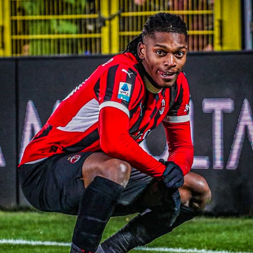 milan world - عالم ميلان tweet media