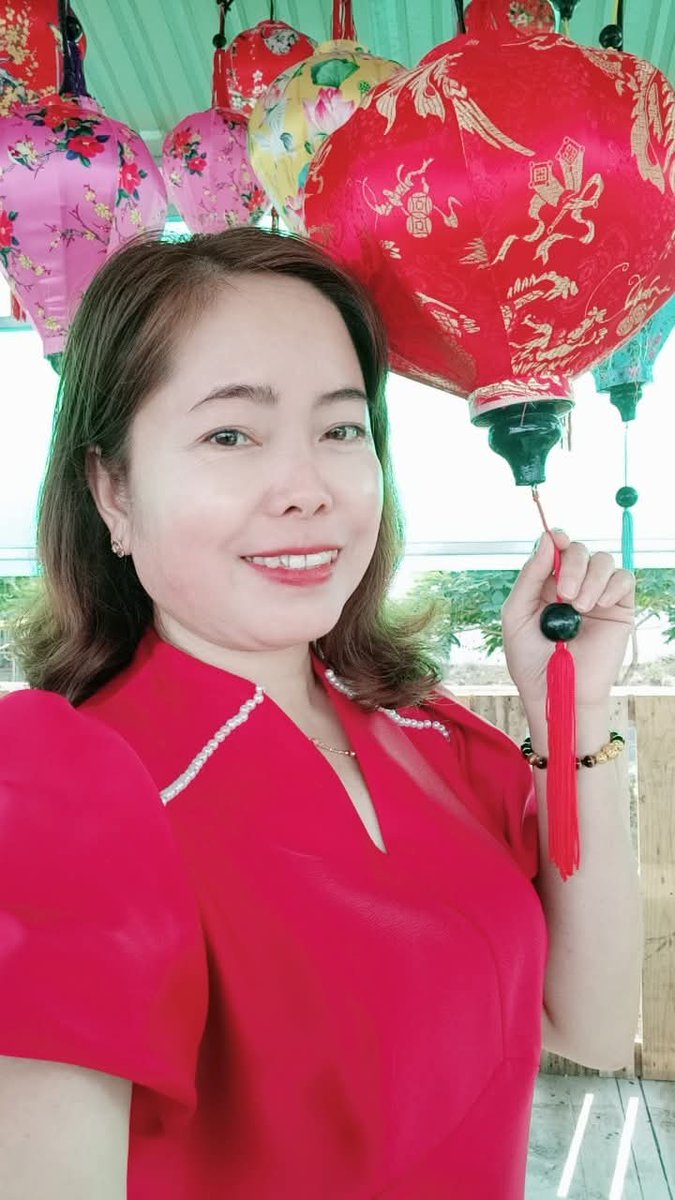 Cô Giáo Cấp 2 tweet media