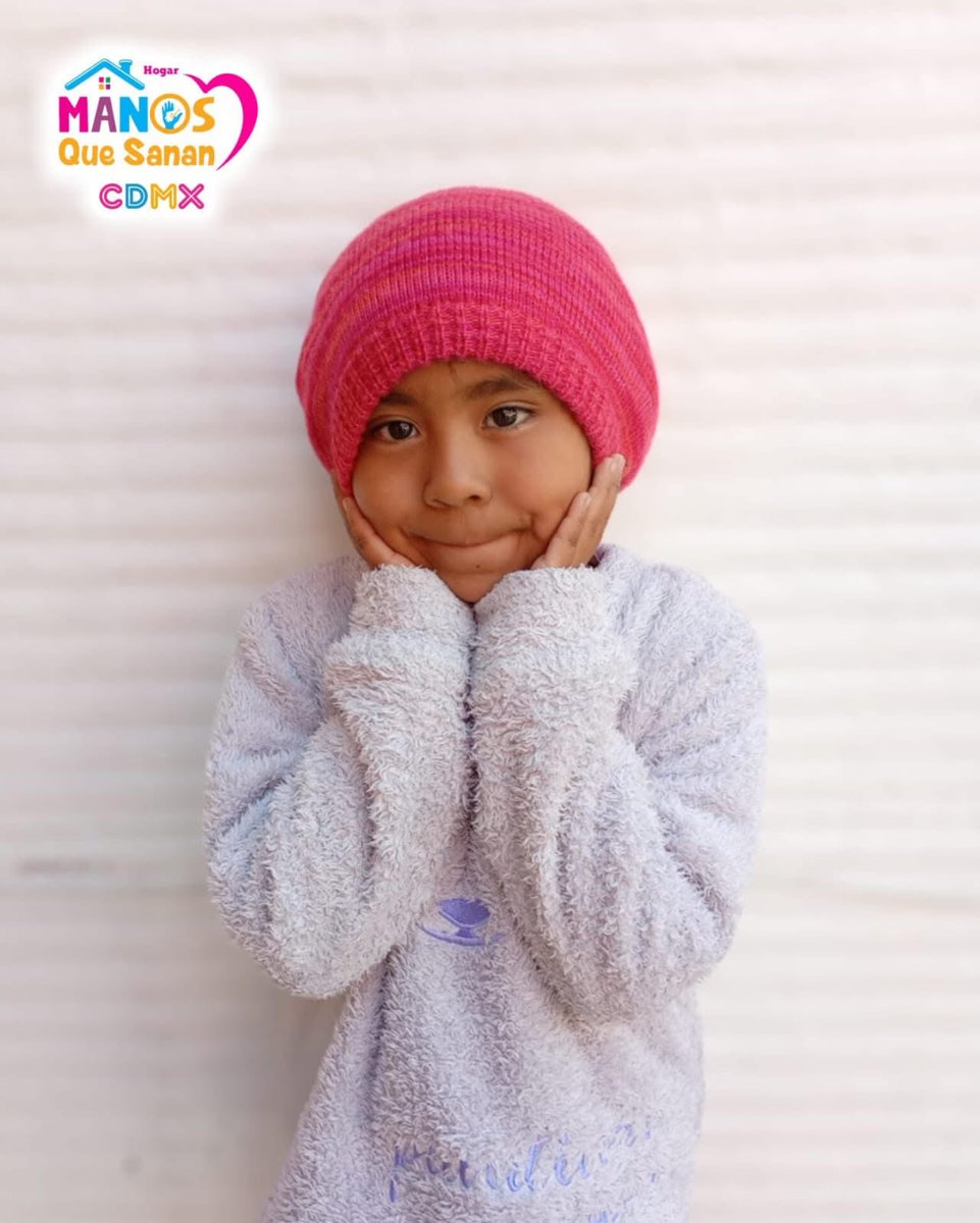 A veces sentimos que no podemos más…
pero hay niños que, aun con enfermedad, siguen sonriendo 💛

No niegan el dolor, pero tampoco dejan que les quite la alegría.
Nos enseñan que incluso en la tormenta, hay luz.