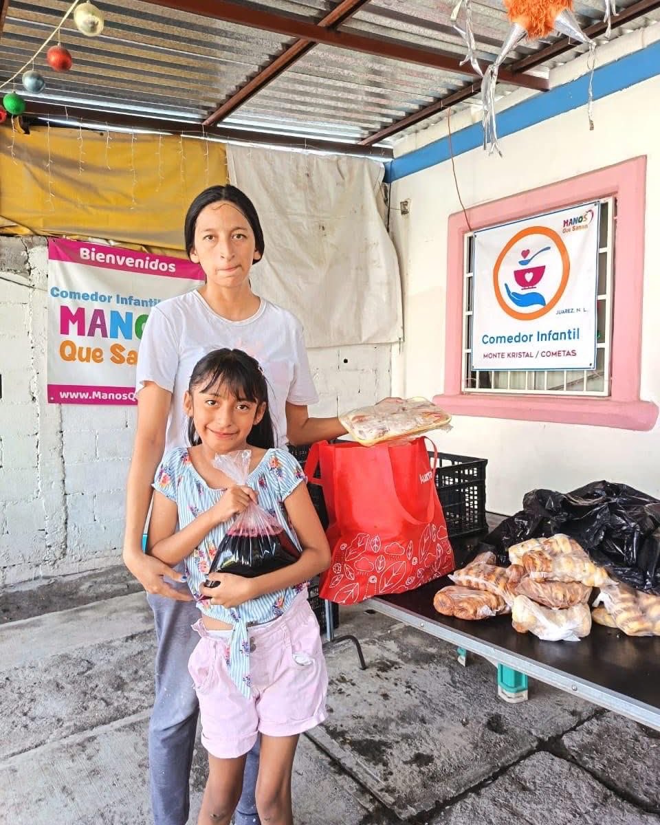 Comedor Infantil Manos que Sanan  

Seguimos presentes, acompañando a las mamás también en estas vacaciones. 🍽️
Haciendo llegar alimento hasta sus hogares, para que sus pequeños sigan creciendo sanos y fuertes. 💪✨