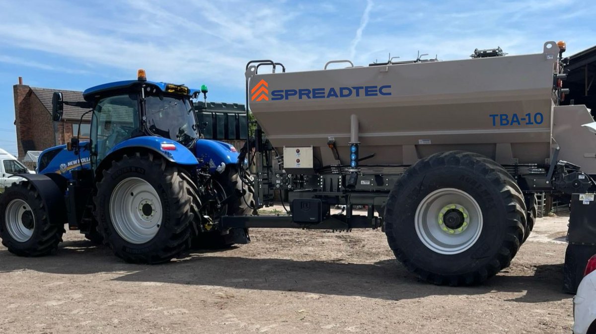 spreadtec's tweet photo. SpreadTec TBA10 manual soil stabilisation spreader is engineered and designed with precision spread technology to operate on major earthworks sites. Binding agent spreaders enhance the engineering performance of a soil's properties through cement and lime stabilisation process. This single axle model has a 10m3 capacity, features a 2.5 mtr auger applicator & can achieve 1kg/m2 to 50kg/m2 spread rates.
https://t.co/jKgNkOzbiE
Photo credit: Ashlough Contracters/ Joe Burgess
Distributed in the UK by Reeds Construction & Engineering Ltd.
#reeds #soilstabilisation #civilengineering #groundworks