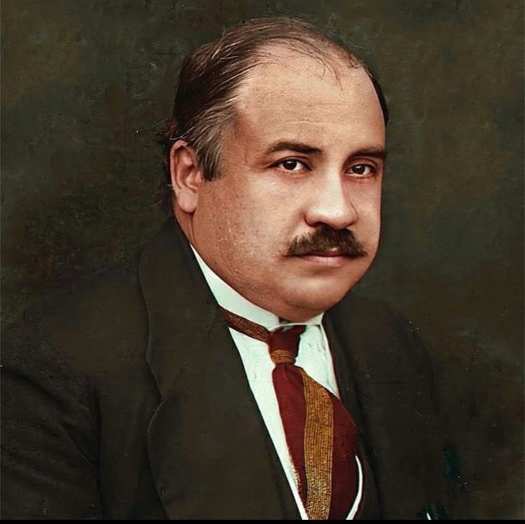 siyahsancakx's tweet photo. ⚪️ 2026 yılı, Ziya Gökalp’i anma yılı ilan edildi.

Ziya Gökalp:

➖“Türk'üm, bu ad her ünvandan üstündür.” https://t.co/HFEkpqNDdy