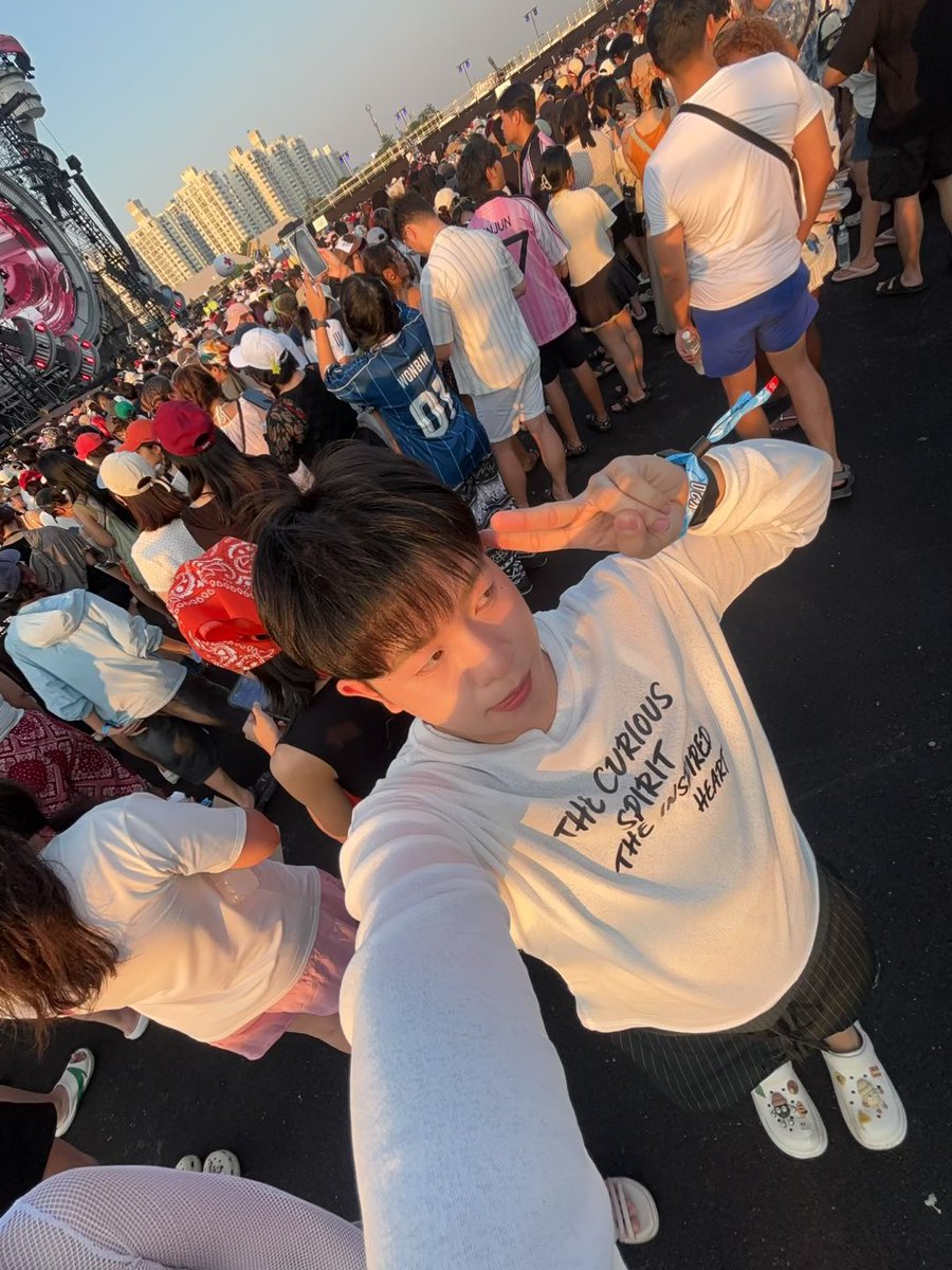 하랑 tweet media