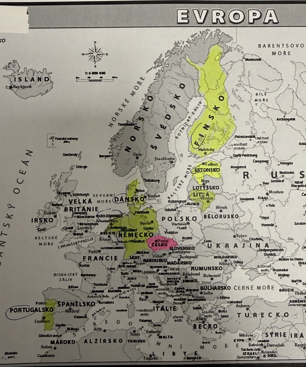 Toto je mapa s označením zemí EU, kde je legální zásilkový výdej léků na recept (žlutě) a ČR (růžově), kde to prý nutně potřebujem a je to údajně nejpalčivější problém českého lékárenství. Těch zemí je sedm. 7 z 27. Vlastně ŠEST, protože v Portugalsku jde pouze o donáškovou