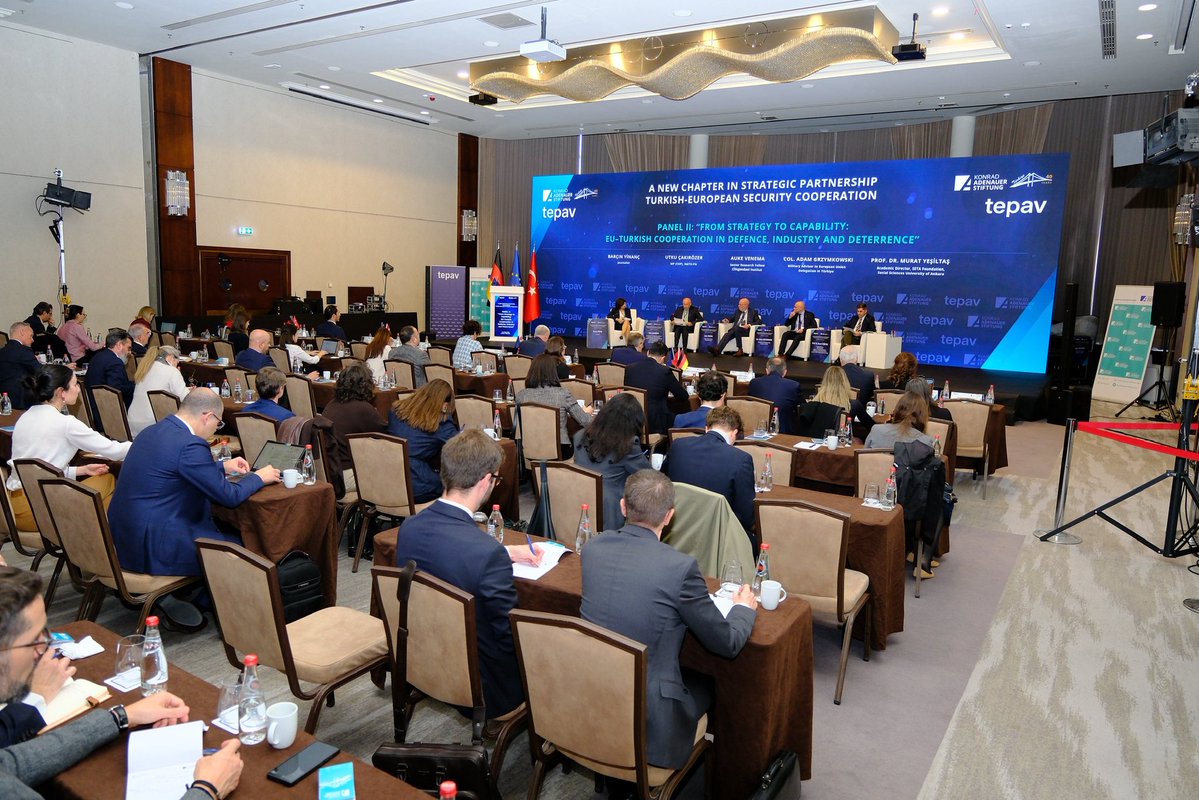 Sibylle Katharina Sorg tweet media