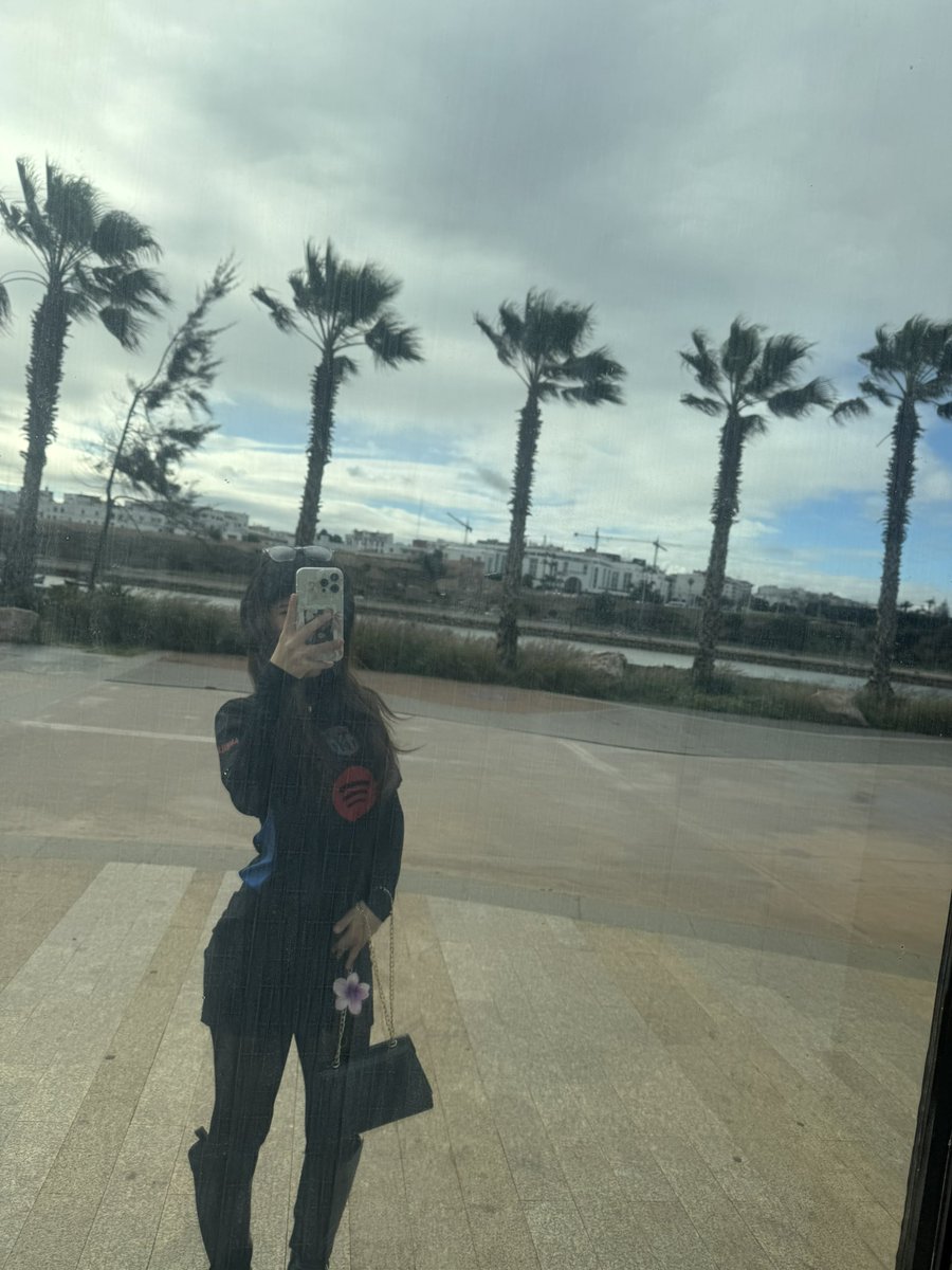 𝐒𝐚𝐛𝐫𝐢𝐧𝐚 tweet media