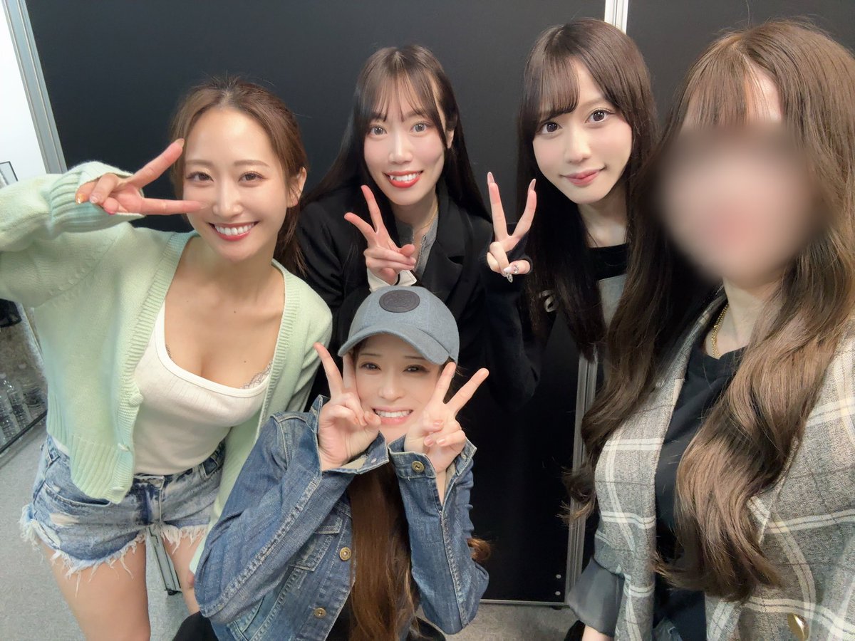 Ｍちゃん🎀【公式】ウルトラグループ tweet media