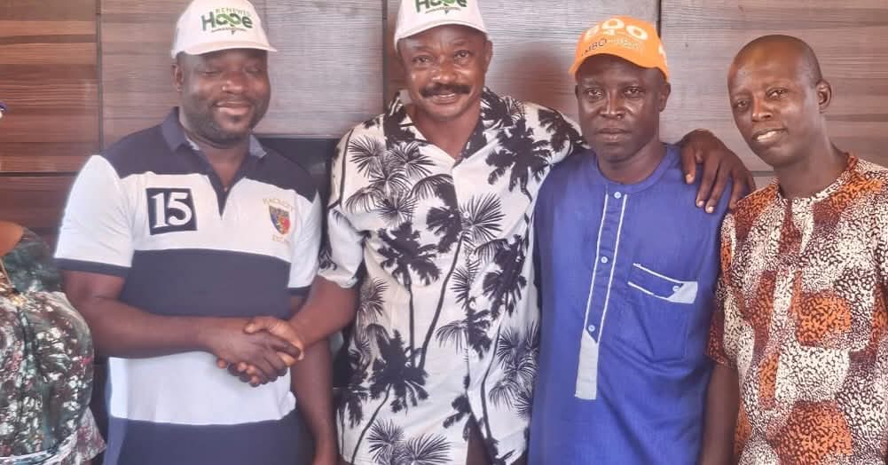IfedolapoOsun's tweet image. BREAKING NEWS 

Prince Gbenga Adeniyi from Ase Ijesha, formal local government adviser to Bar Ojo Williams and Hon commissioner Mayowa Adejoorin joins APC Today