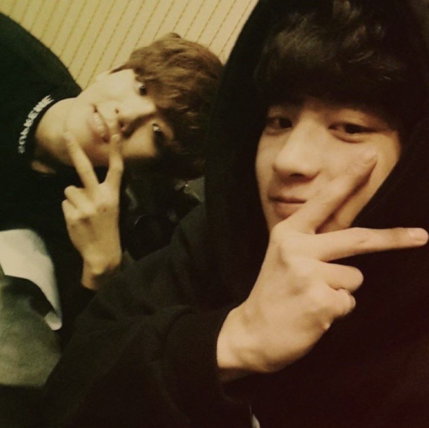 guy in mourning 🍋 tweet media