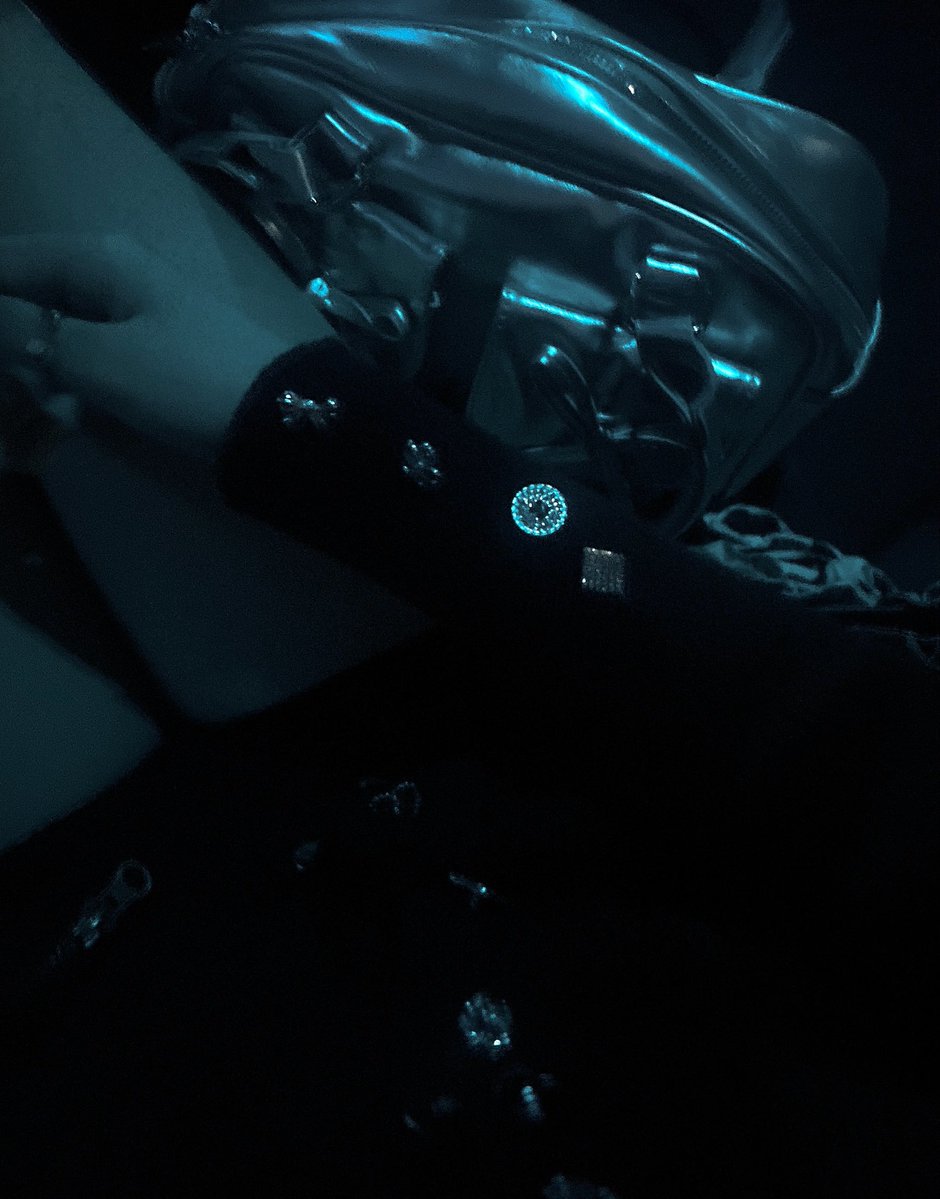 おやすみ. tweet media