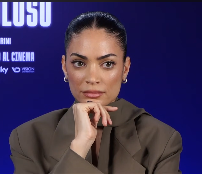 Elle__Nour tweet media