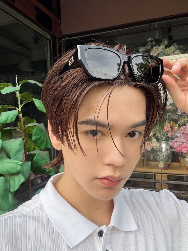 selfolssi ♤ tweet media