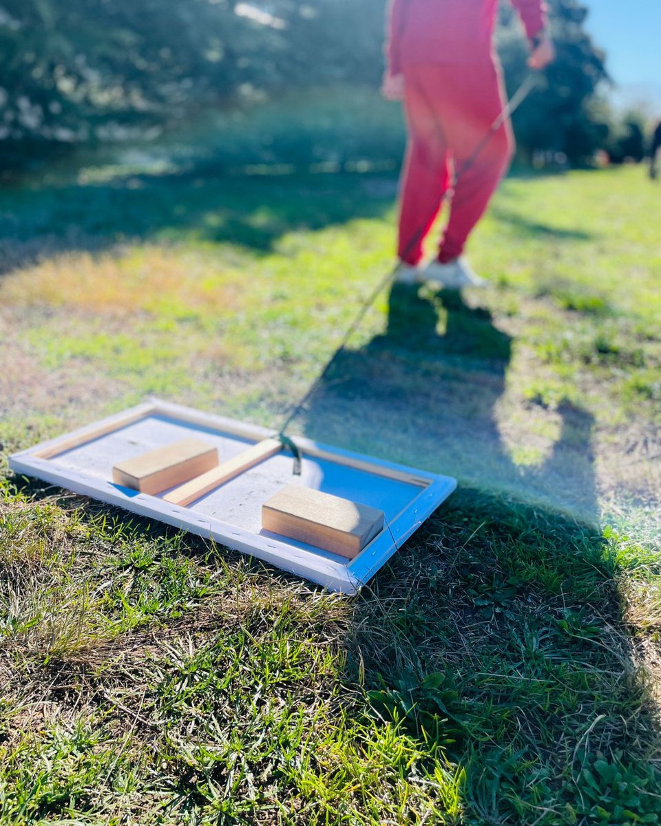 EscolesAC's tweet photo. Avui celebrem el Dia Mundial de l'Art i ens fixem en els processos creatius del projecte #ArtEscola! 🎨

Mireu com treballa l'alumnat de l'Escola Camins, de les Franqueses! Materials, idees, errors, descobertes... 

L'exposició la veureu a partir del 13/05 al Museu de Granollers! https://t.co/zSbID3qELr