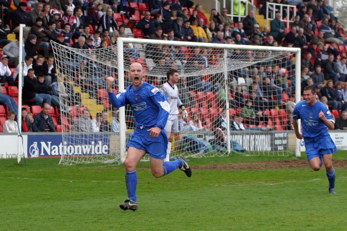 robheys's tweet image. Twenty years ago today

@ASFCofficial 

#Pride #Passion #Belief
#TheClubThatWouldntDie #Teamwork

🙂👏💪⚽️🏆